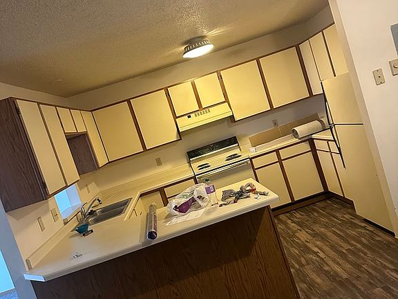 4th image of 1650 33rd Ave S #202