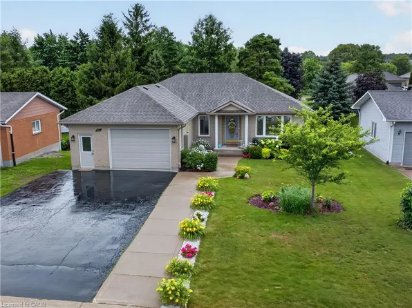 213 Margaret St S, Minto, ON N0G 2P0