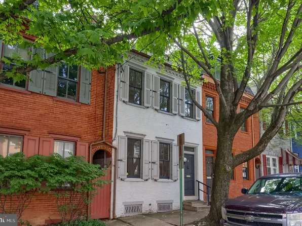 15 N Plum St, Lancaster, PA 17602