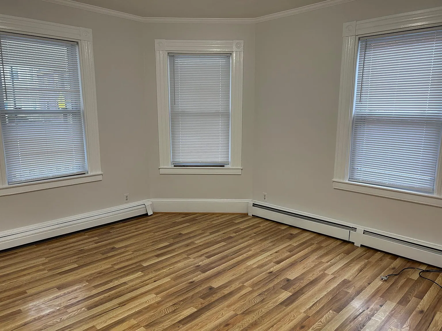 1 bed, 700 sqft, $2,500 — Photo 3