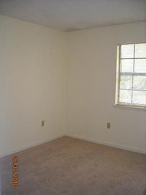 4th image of 816 Lark St APT 5