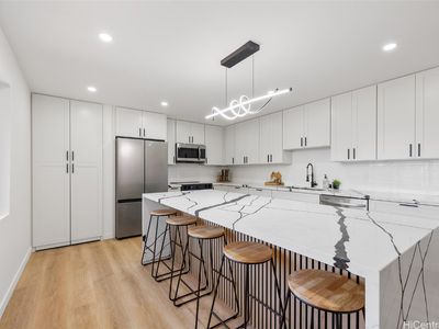 735 Hoomalu St APT B, Pearl City, HI, 96782