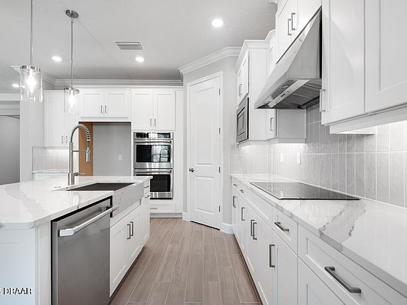4th image of 2975 Arranmore Dr