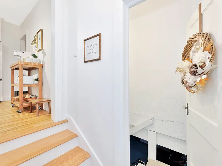 427 N Battin Ave — Photo 32