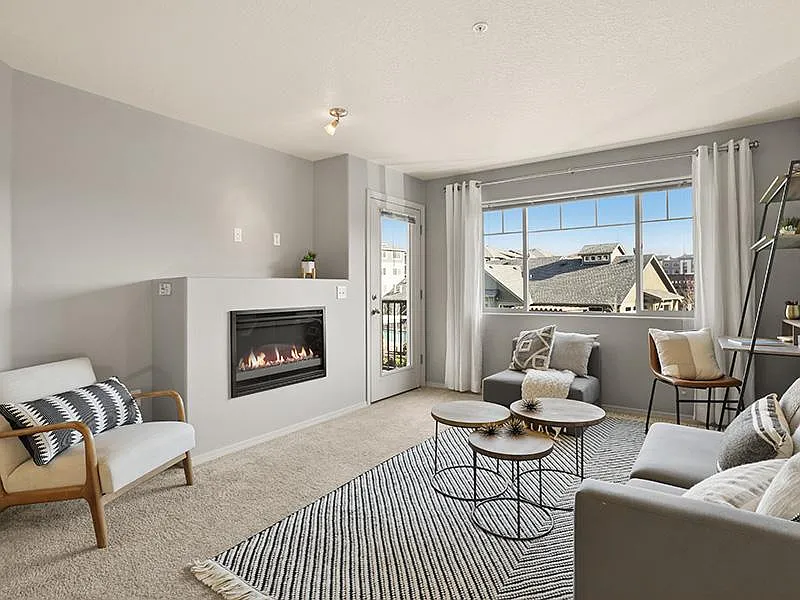 Sunridge Terrace — Photo 1