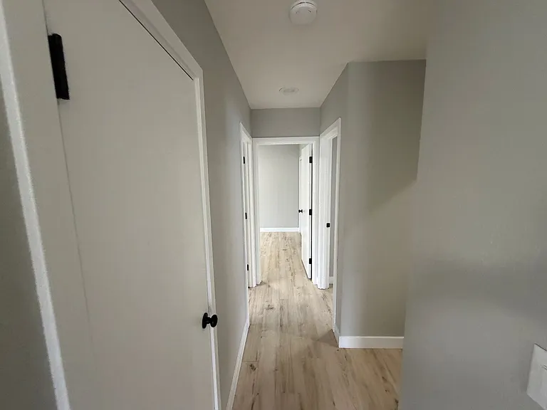 TAC T Carlyle Apartments — Photo 6