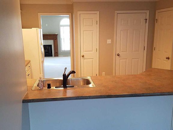 5th image of 803 Steeplechase Way