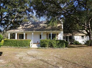 22664 River Rd S, Daphne, AL 36526
