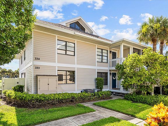 4th image of 333 NE GOLFVIEW Circle