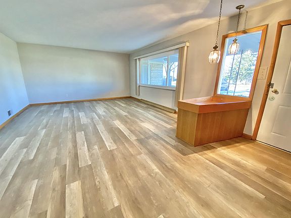 5th image of 3736 Bruneal St