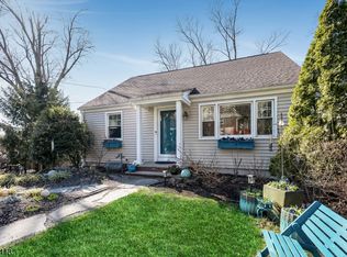 18 Barker Ave, Hawthorne, NJ 07506