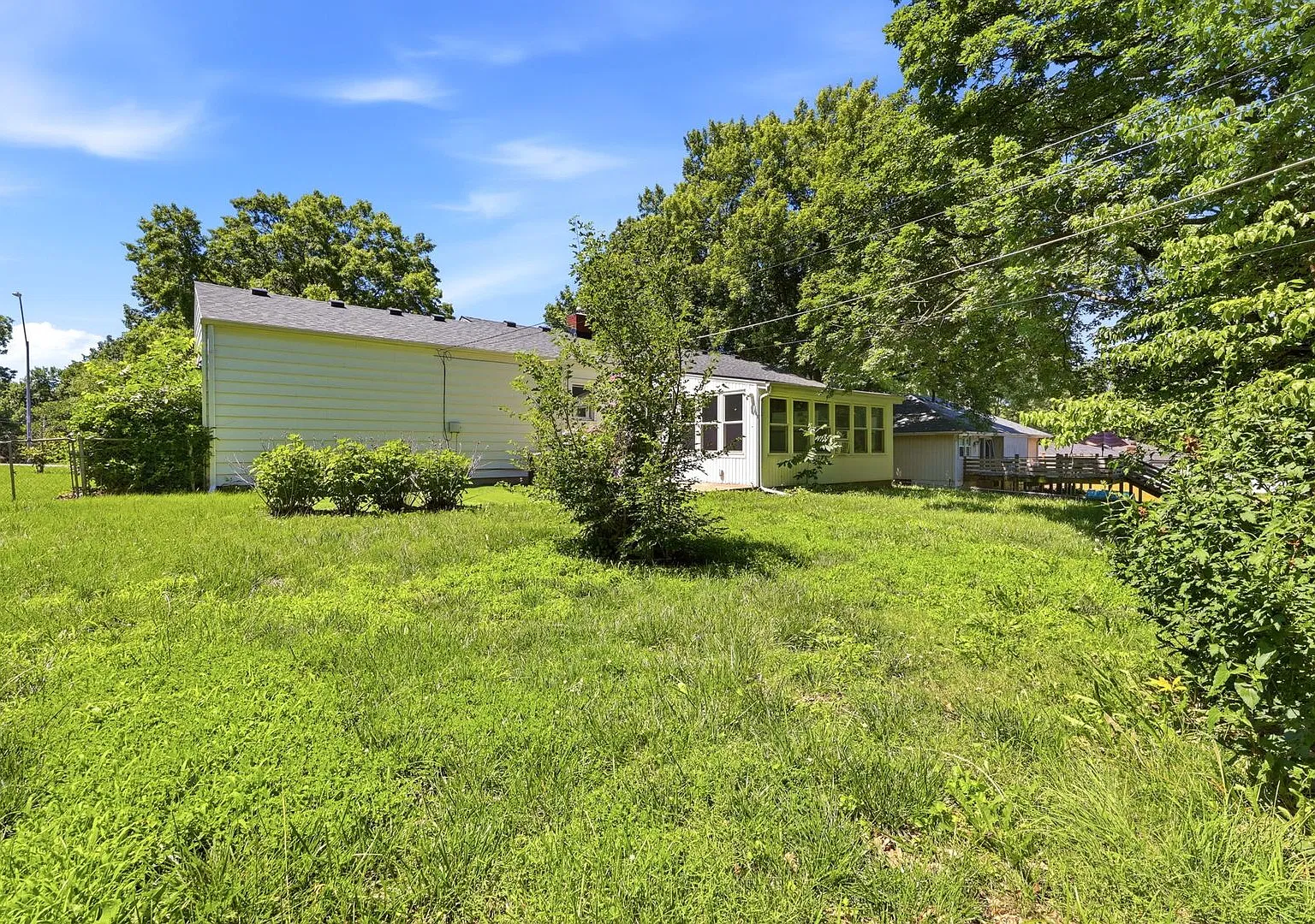 Fully Renovated 4 bed 2.5 bath Home — Photo 4