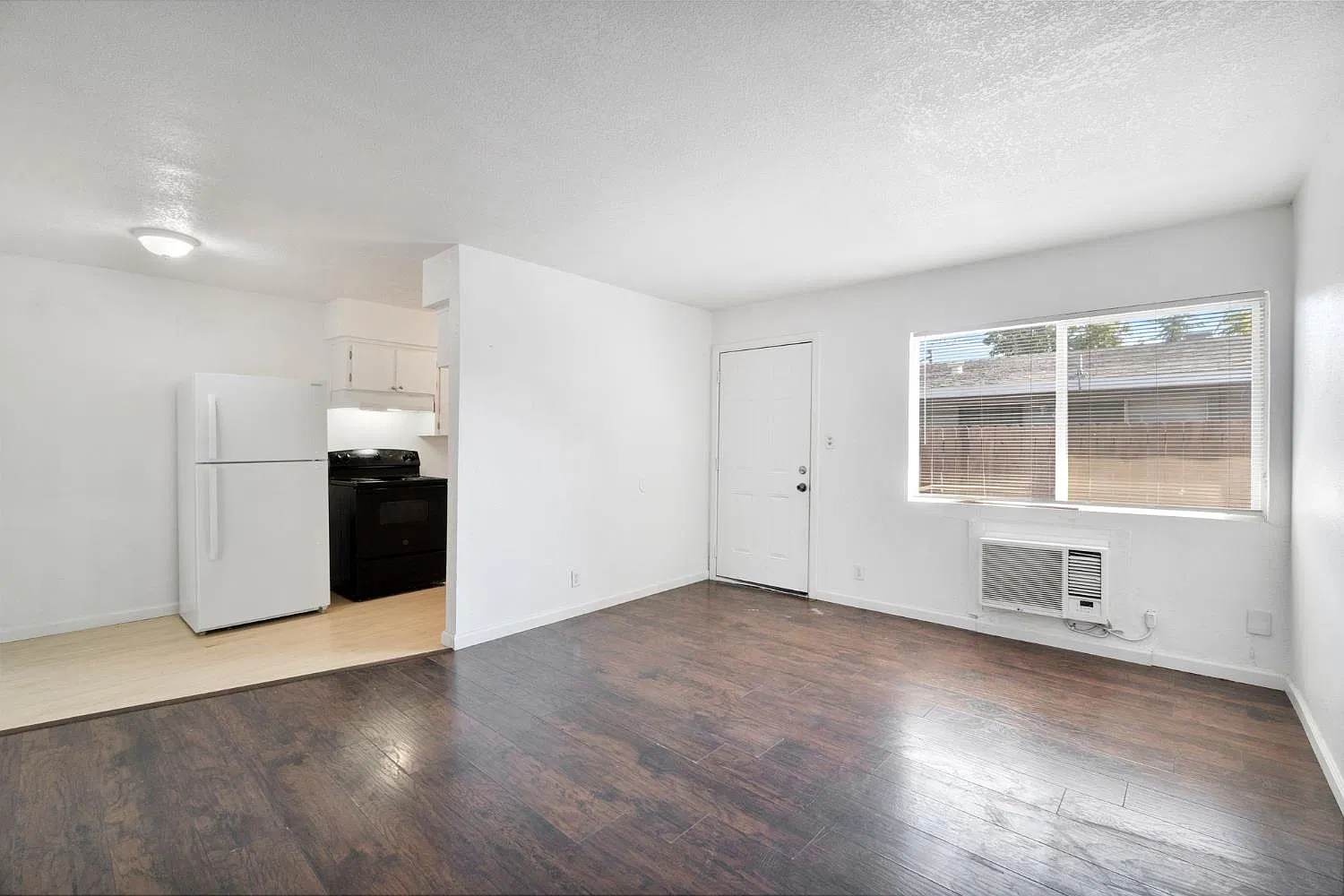 1 bed, $1,050 — Photo 3