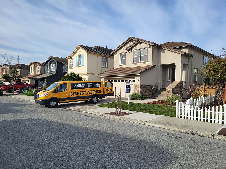 1st image of 37 Pelican Dr