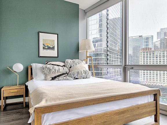 3rd image of 393 E Illinois St #2806
