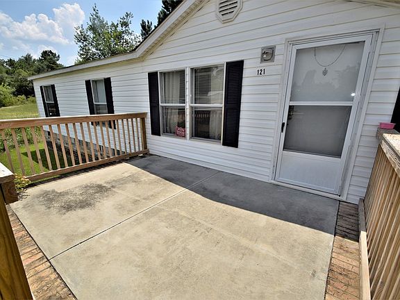 5th image of 121 Misty Oak Ln