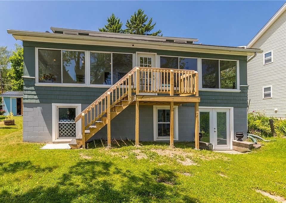 1st image of 6045 Bartholomew Dr
