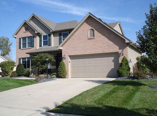 1334 White Rose Dr, Waynesville, OH 45068