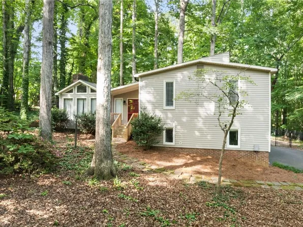 601 Carrington Pl, Lewisville, NC 27023