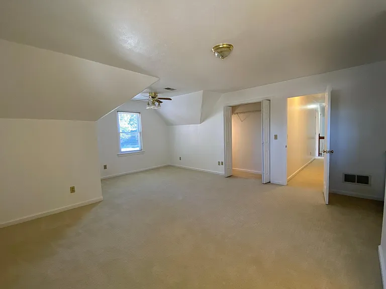 3013 Eglantine Ct — Photo 27