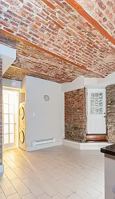 Rented by REAL New York | media 7