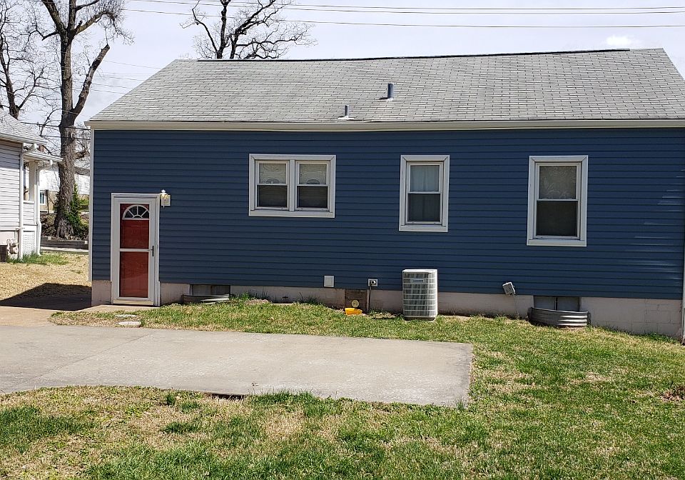 2nd image of 3837 Fee Fee Rd