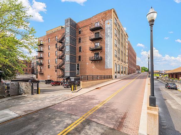 3rd image of 220 W Jackson Ave APT 505