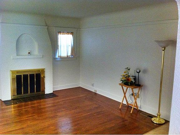 3rd image of 224 Doris Ave