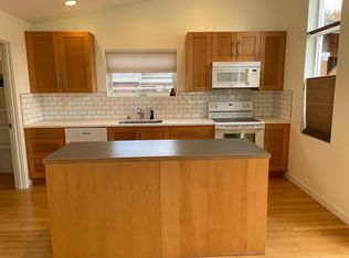 8820 24th Ave SW, Seattle, WA 98106