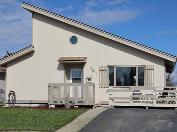 326 3rd Ave SE, Cut Bank, MT 59427