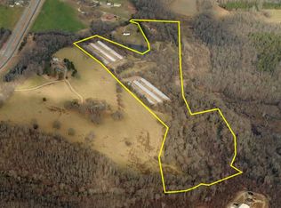 422 Banks Rd, Commerce, GA 30529