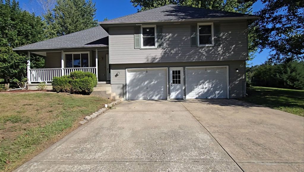 29408 Vickie Dr - Property Image