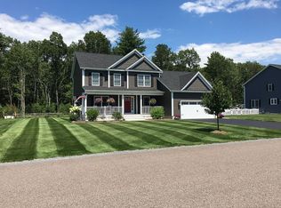 371 Annas Ct, Colchester, VT 05446