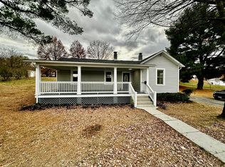 914 Piedmont Ave, Salem, VA 24153