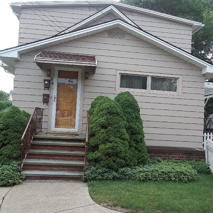 1st image of 44 Park Pl #3