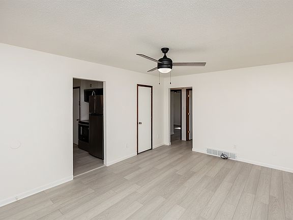 3rd image of 4021/4023 79th St