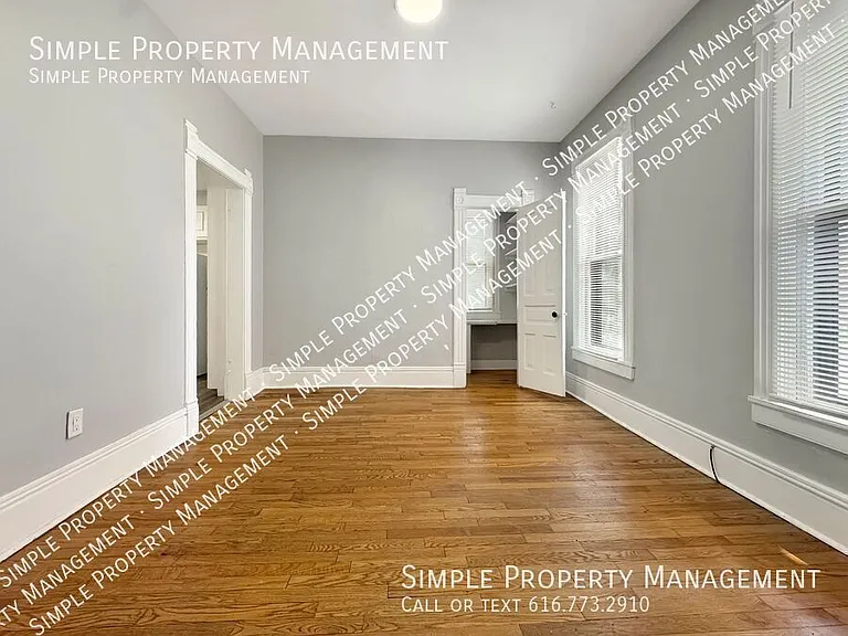 52 Union Ave NE #1 — Photo 6