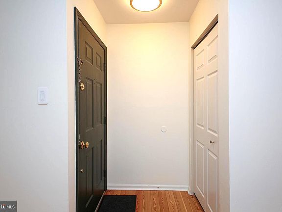 4th image of 146 Oberlin Ter #15-P