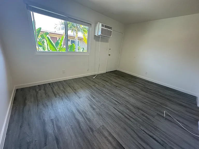 The Reef Apartments — Photo 10