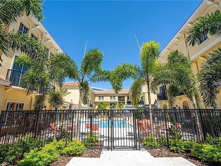 5238 W Kennedy Blvd — Photo 3
