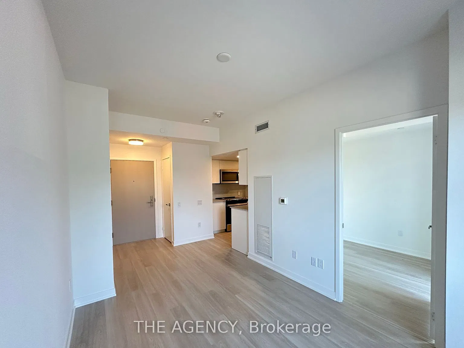 Nordic Condos — Photo 4