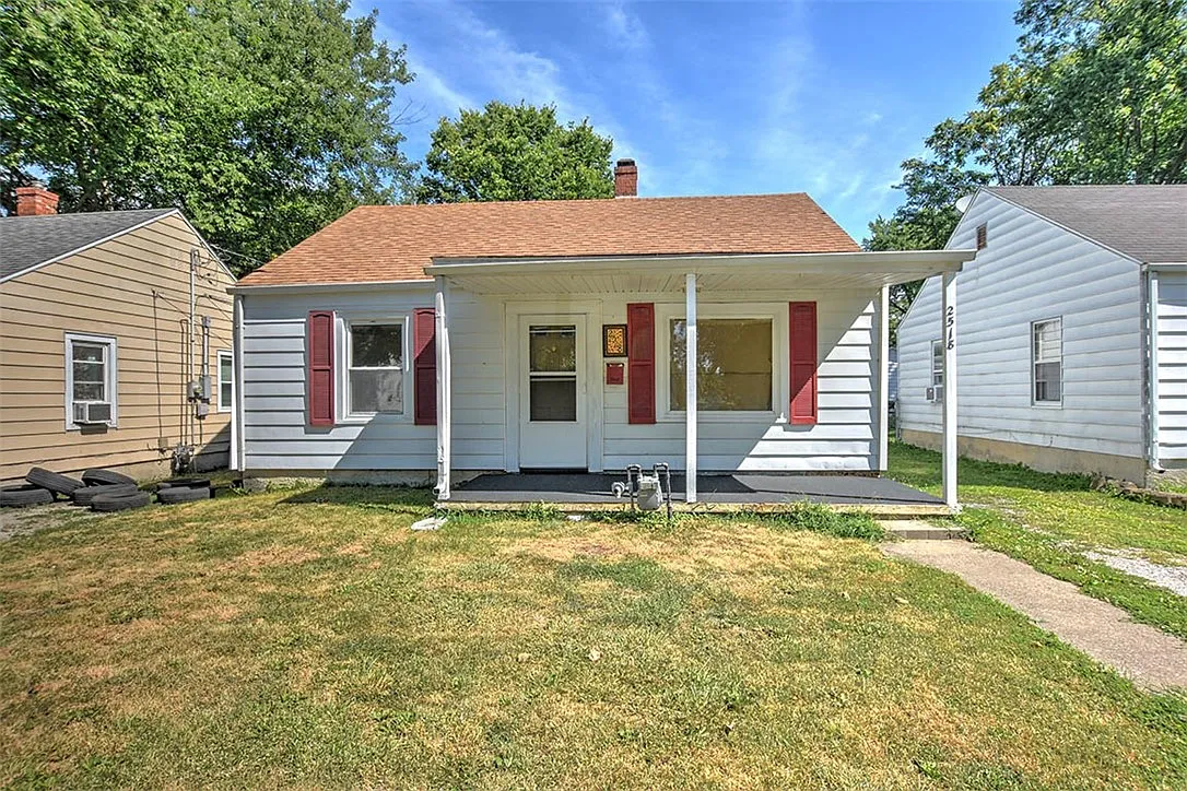 2518 E Main St photo 1