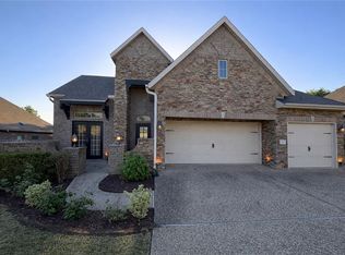 3737 N Lalique Ln, Fayetteville, AR 72704