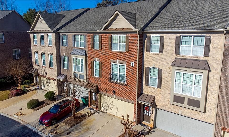 1st image of 3253 Greenwood Oak Dr