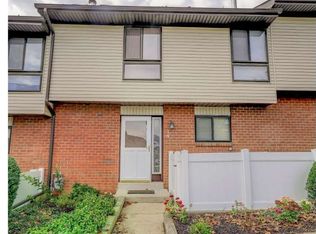 14 Sandy Brae Ct, Wilmington, DE 19808