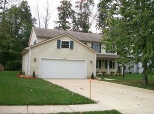 2490 McKinley Dr, Perrysburg, OH 43551