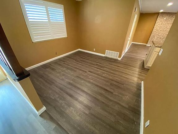 5th image of 3834 Glengrove Way