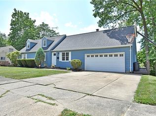 516 Orchard Ave, Niles, OH 44446