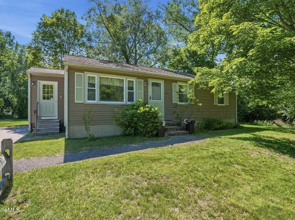 15 Tamarack Ave, Lee, MA 01238