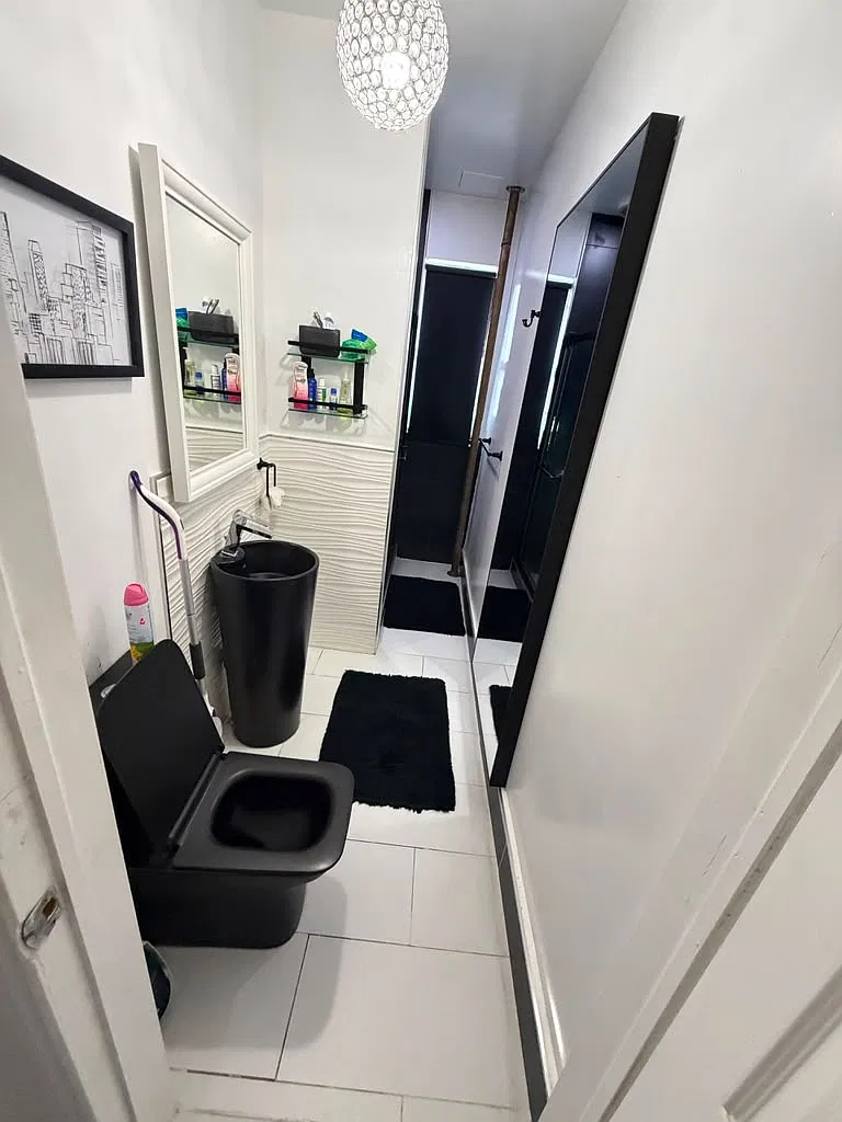 3 bed, $1,000 — Photo 2